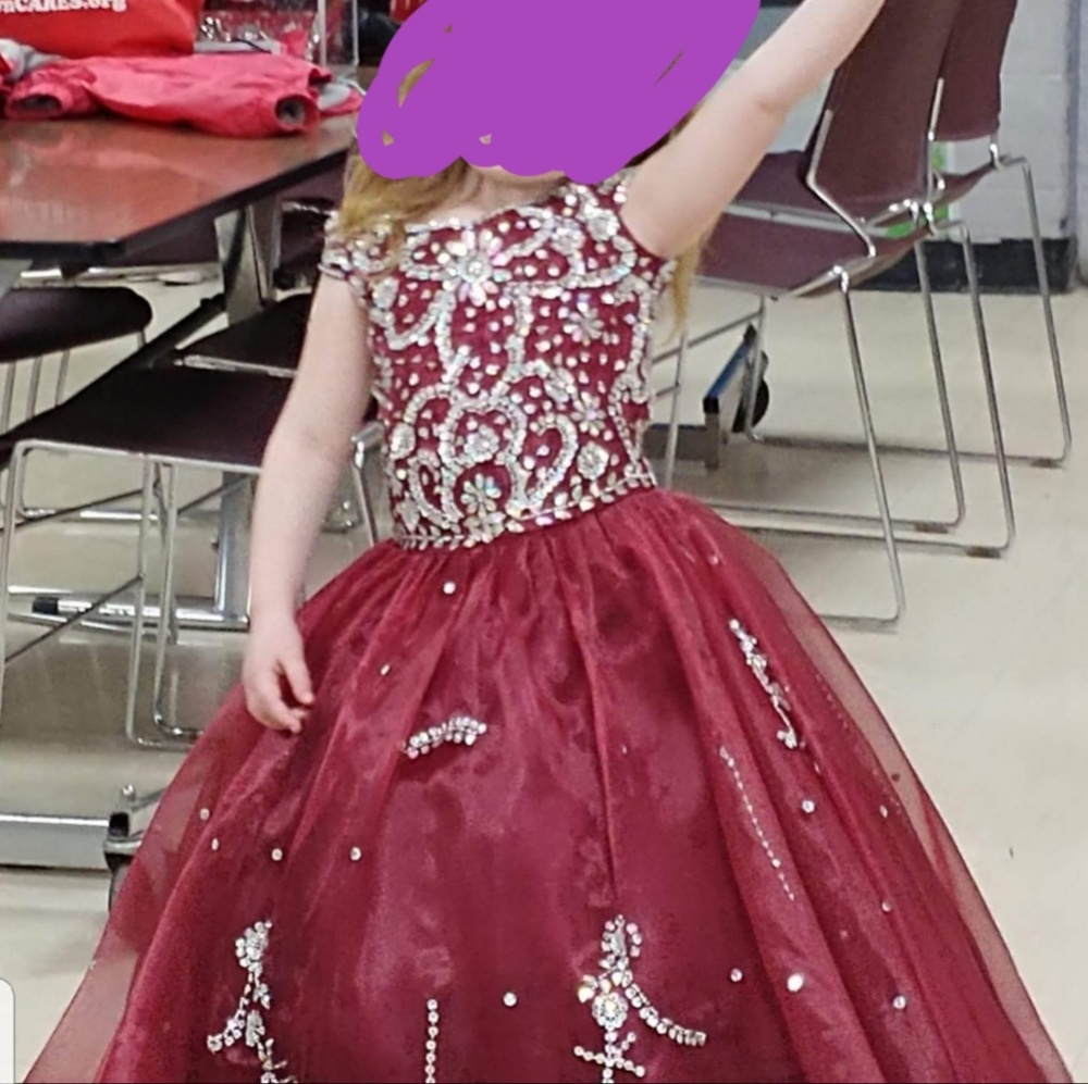 Girls gown size 4
